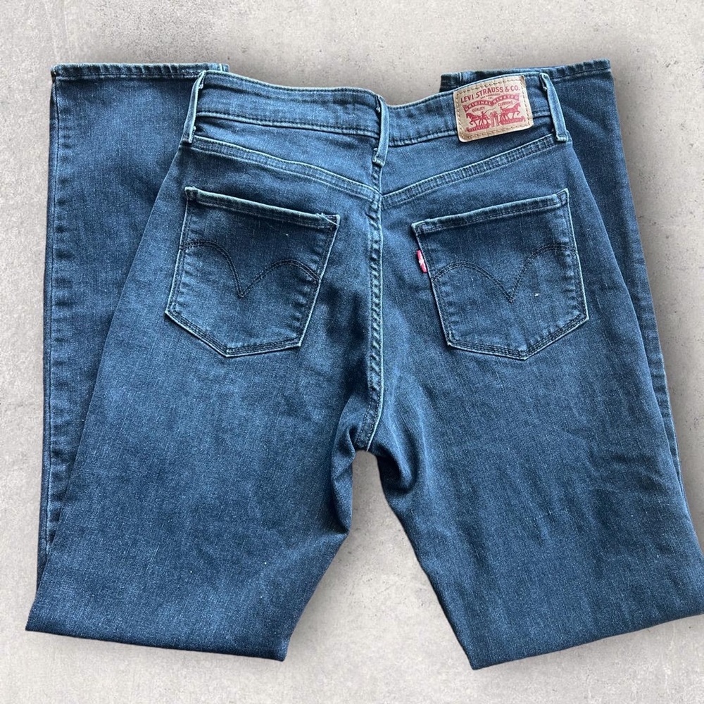 Levi jeans